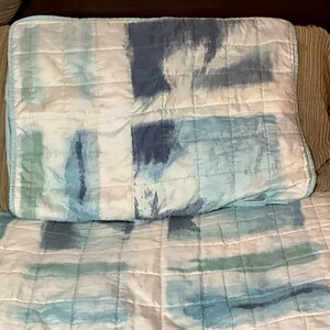 Twin Comforter Abstract Blue and Green Lightweight